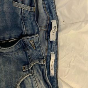 Guess capris jeans. Size 28